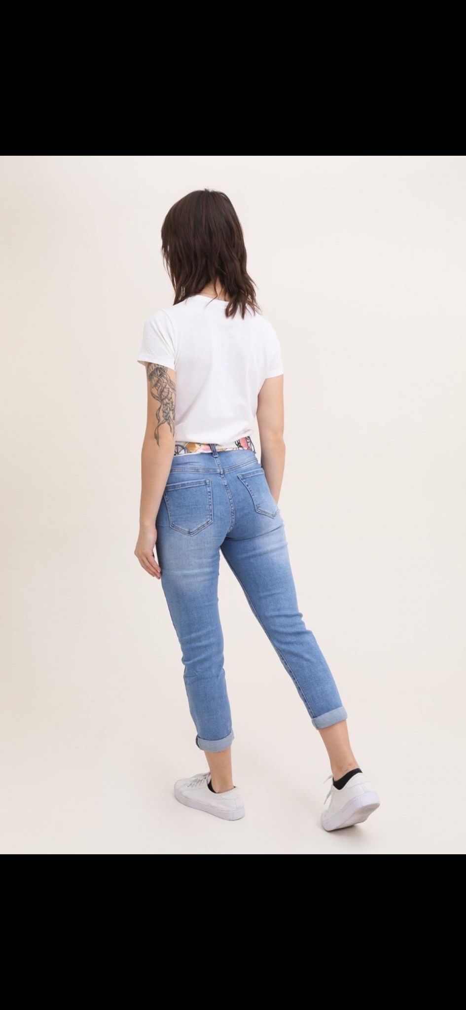Carly G-Smack Mom Fit Jeans