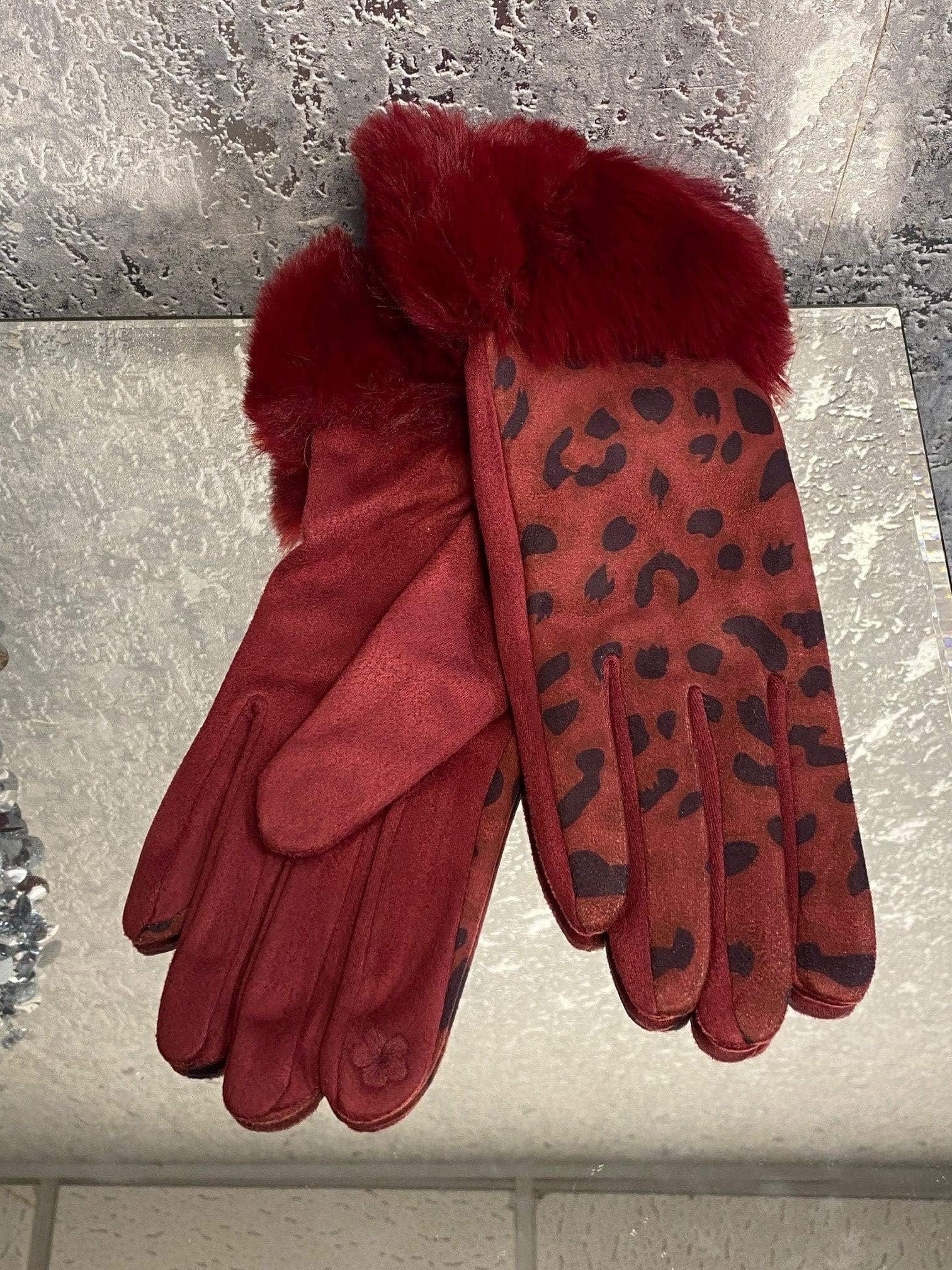 Tina Faux Fur Leopard Print Gloves - Lulu Bella Boutique
