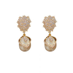 Carlie Diamante Pearl Drop Earrings - LB Boutique